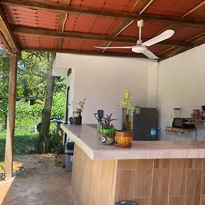 Casa Mondragon Pensión